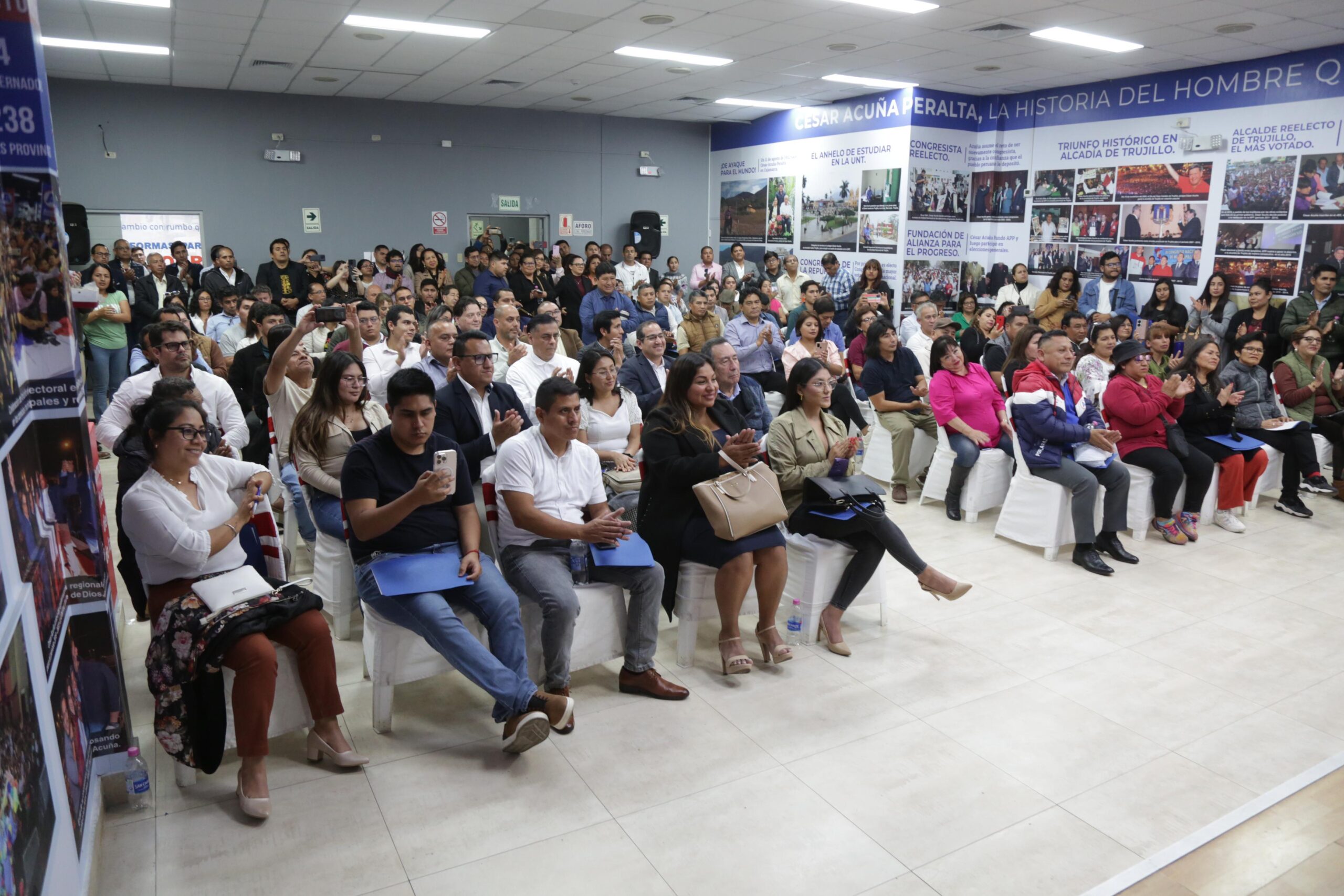 César Acuña en la inauguración de Alianza Para el Progreso