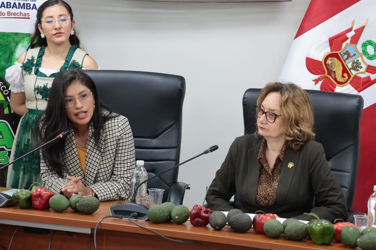 Lanzamiento del II Festival de la Palta 2025 en el Congreso con apoyo de la congresista Nelcy Heidinger