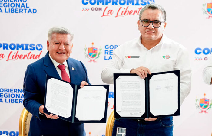 César Acuña anuncia S/. 50 millones en equipos y logística para la policía en La Libertad